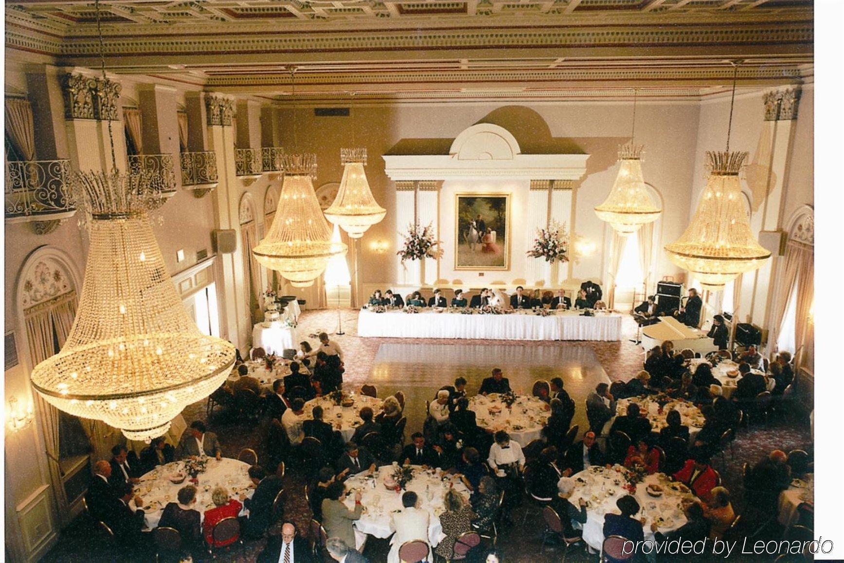 Milwaukee Athletic Club Hotel Exterior photo