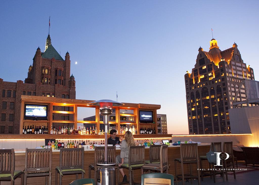 Milwaukee Athletic Club Hotel Exterior photo