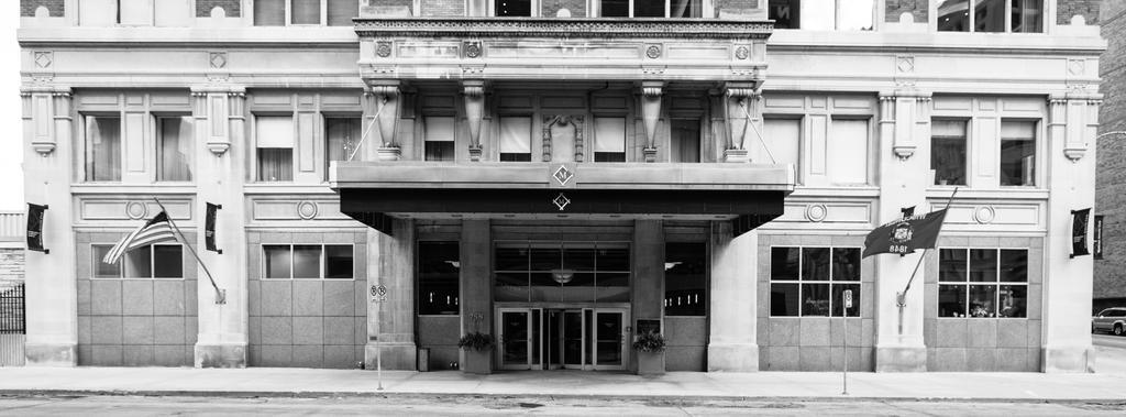 Milwaukee Athletic Club Hotel Exterior photo
