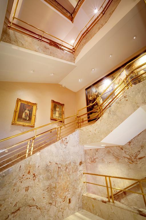 Milwaukee Athletic Club Hotel Exterior photo