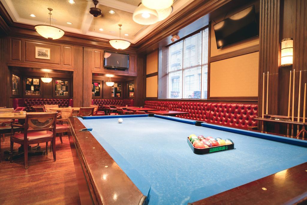 Milwaukee Athletic Club Hotel Exterior photo