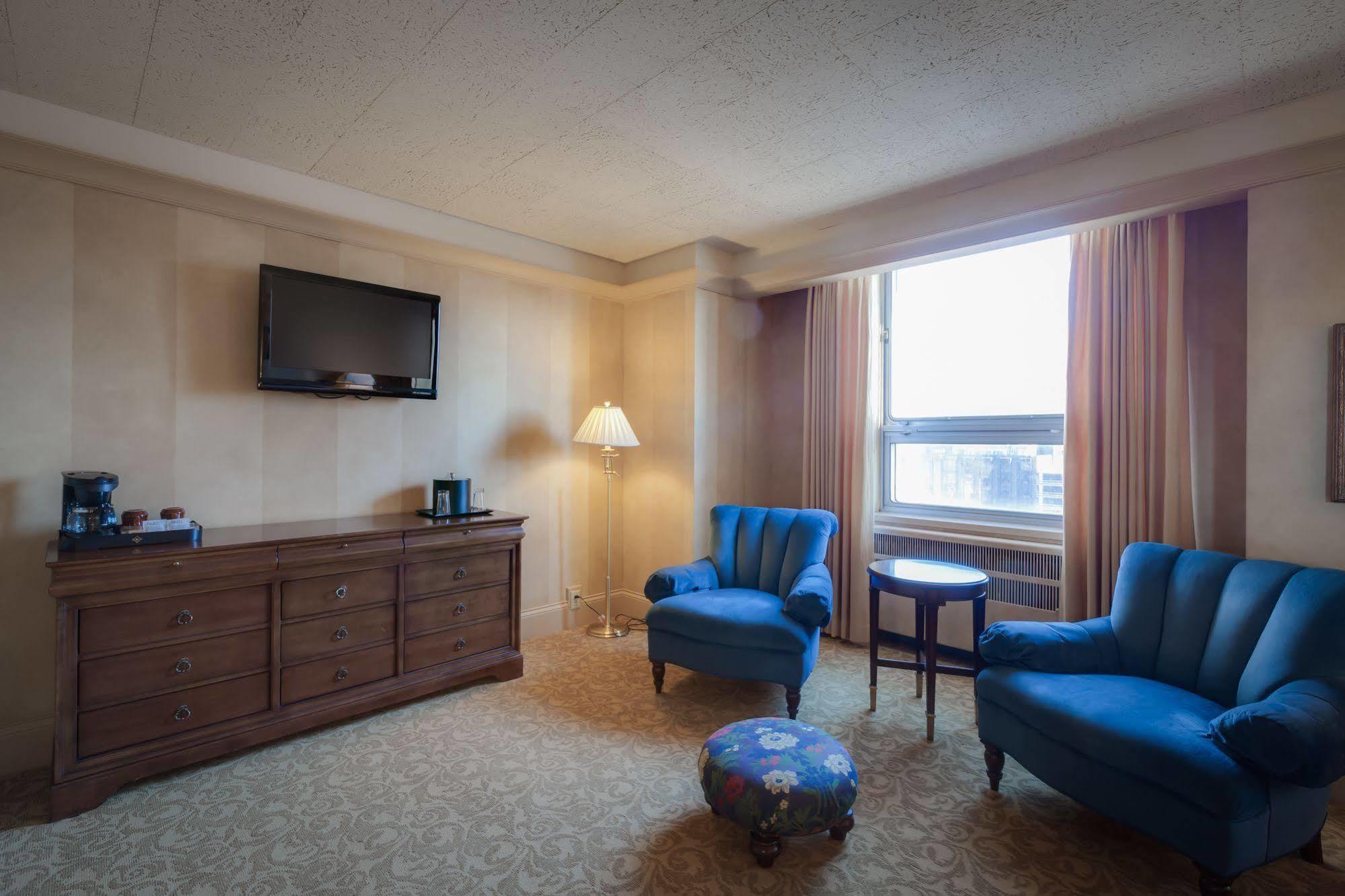 Milwaukee Athletic Club Hotel Exterior photo